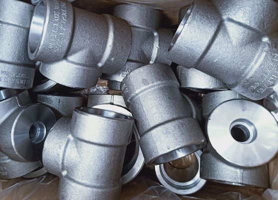 Ο αγκώνας ASME B16.11 A105 3000 λίβρες συγκόλλησης υποδοχών κοχλιοτόμησε τη σφυρηλατημένη συναρμολόγηση χάλυβα