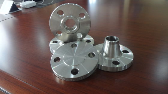 24» πετρέλαιο απόδειξης σκουριάς Ansi B16.5 Asme B16.47 φλαντζών χάλυβα άνθρακα φλάντζα 24 ίντσας